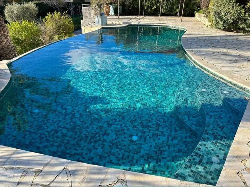 Rénovation et réfection d'une piscine à Bandol