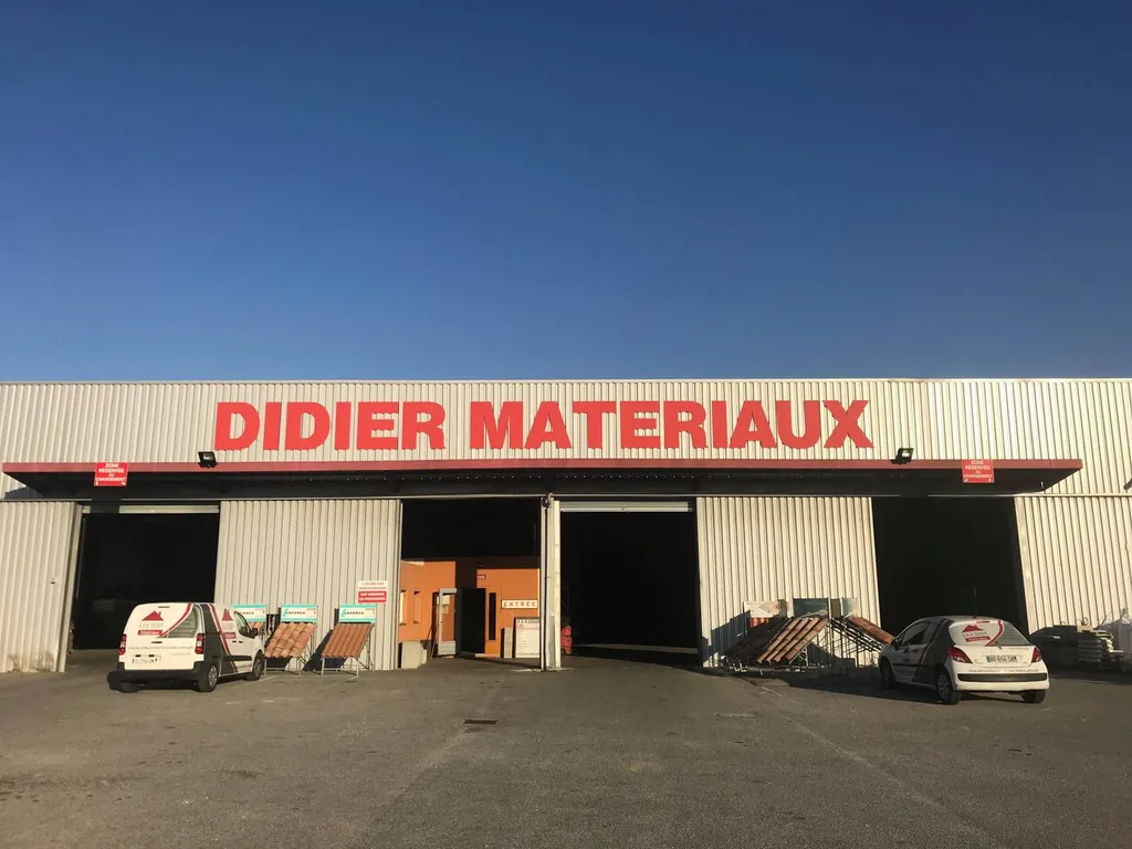 Agence de Valence sur la zone industrielle en direction de Portes les valence 