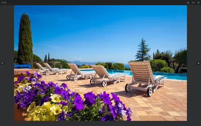 Villa provençale avec vue mer, piscine et jardin méditerranéen — le charme de Saint-Aygulf à deux pas des plages.