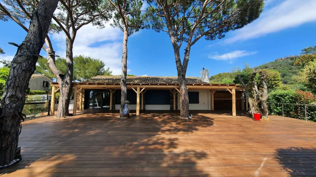 Fabrication Pergola bois rond 13x4m AIX EN PROVENCE 13