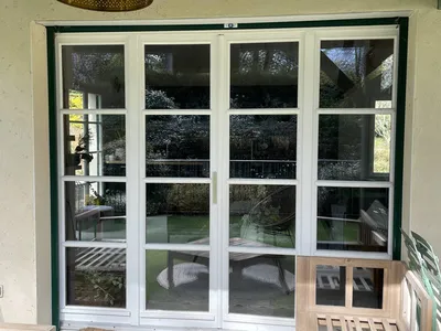 a nouvelle installation de porte-fenêtre par Menuiseries Harmonie à Chaponost 69630