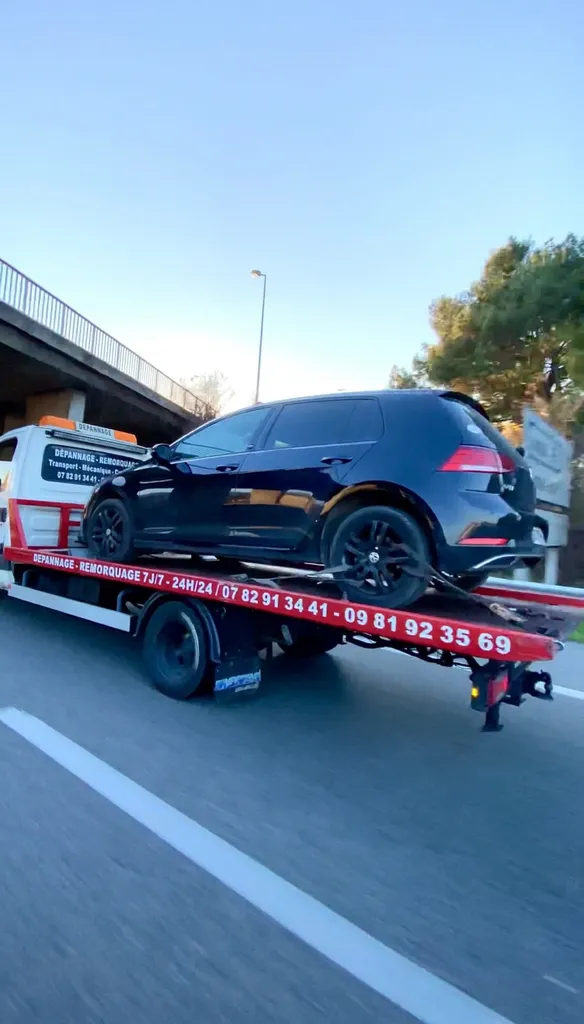  Remorquage Golf 7 après une sortie de route Carnoux platinum carrosserie 