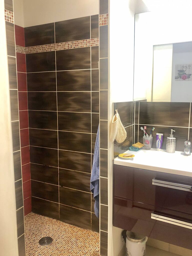 A VENDRE APPARTEMENT 2 Roquefort la Bédoule Résidence fermée, piscine