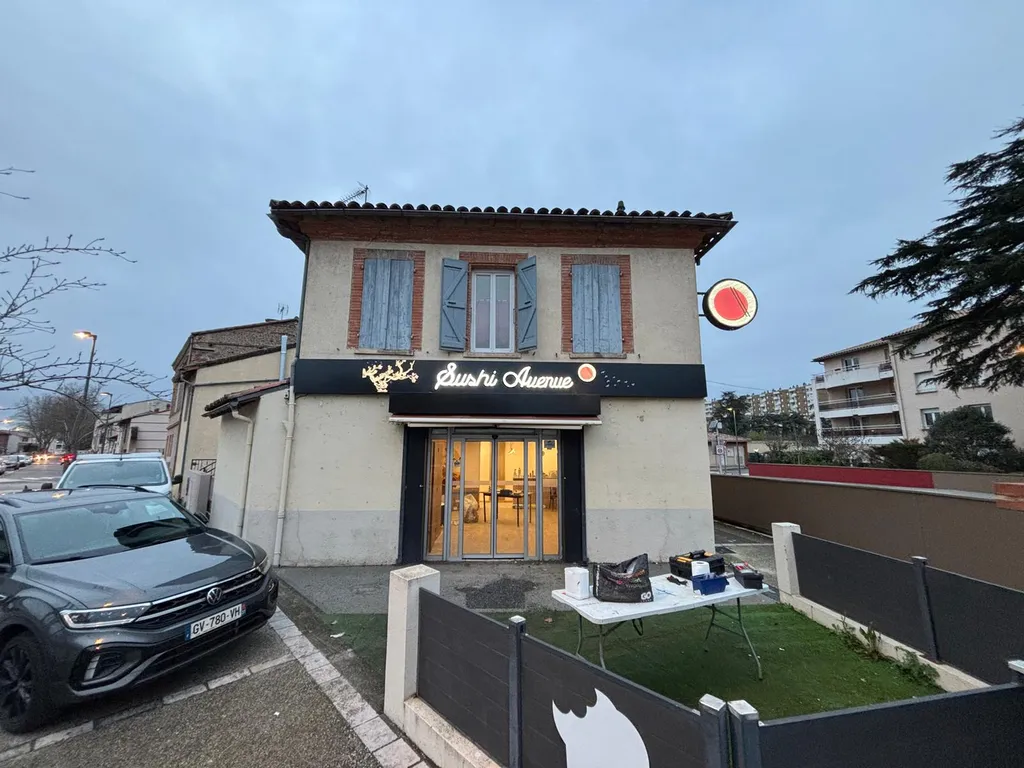 réalisé une enseigne classic de magasin pour un restaurant à Muret 31