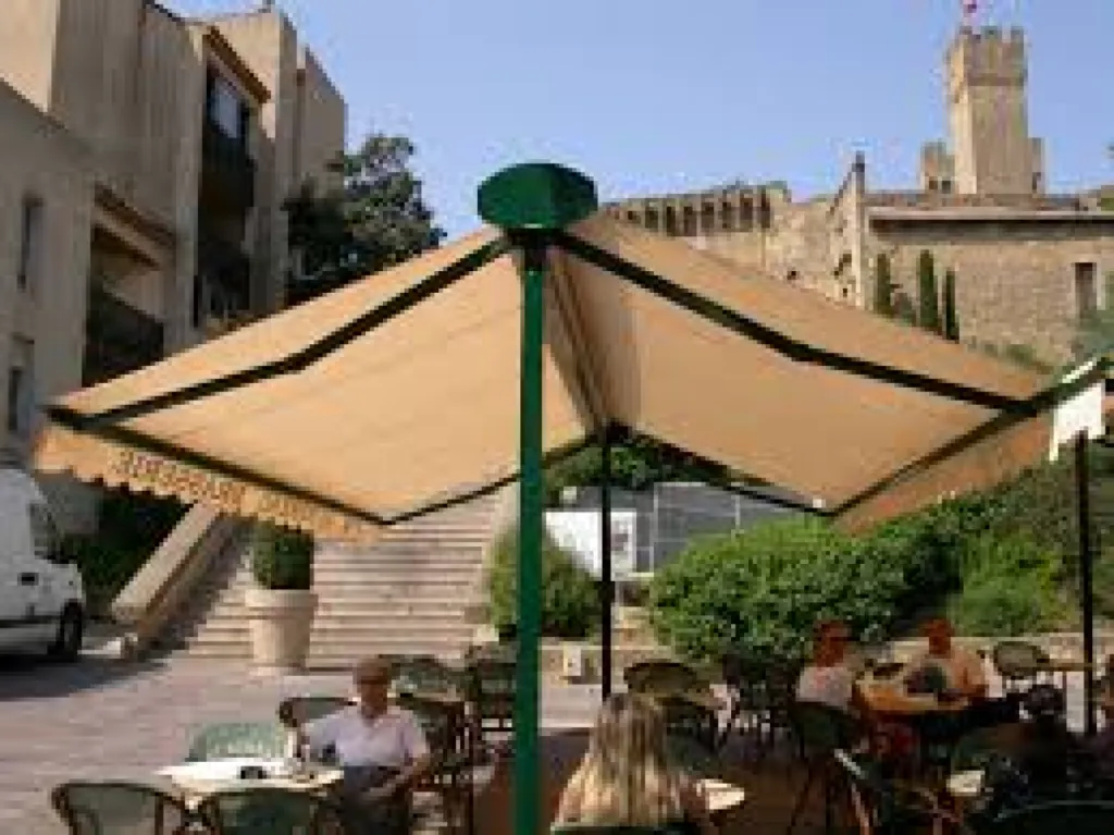 Store de terrasse double pente Salon de Provence Store de terrasse double pente Salon de Provence
