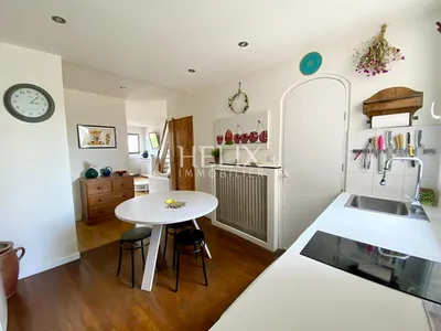 Appartement en duplex avec balcon, une minute du RER A à Saint Germain En Laye 3 pièce(s) 58.96 m2