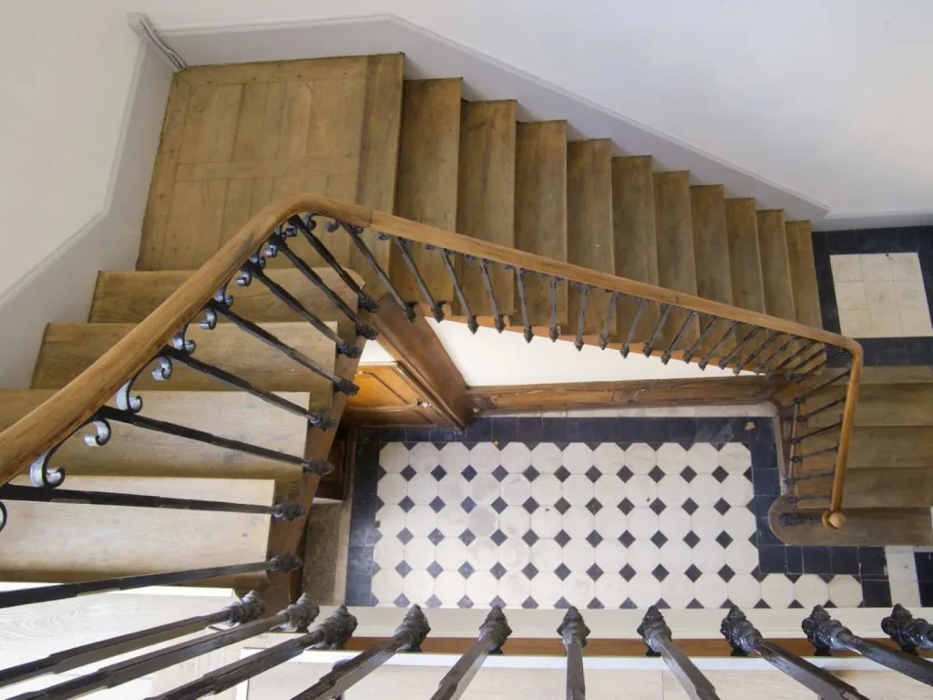 reportage photographique de la réhabilitation d'un hôtel particulier cage d'escalier