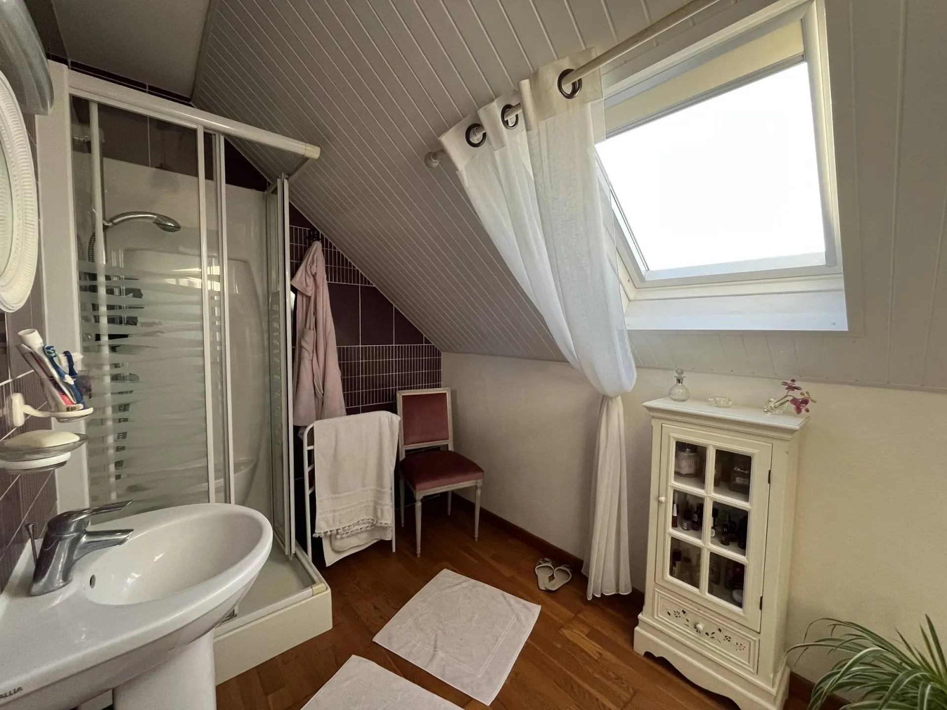 Maison individuelle en très bon état général située à Saint Nicolas de Bliquetuit