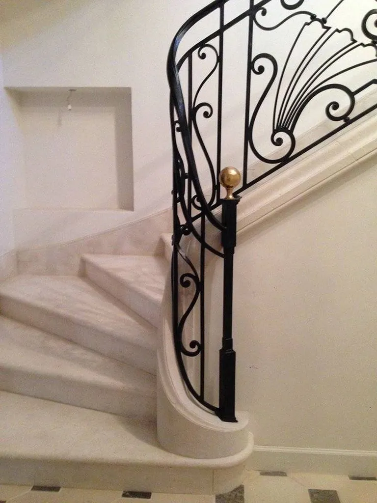 Escalier en pierre de Bourgogne