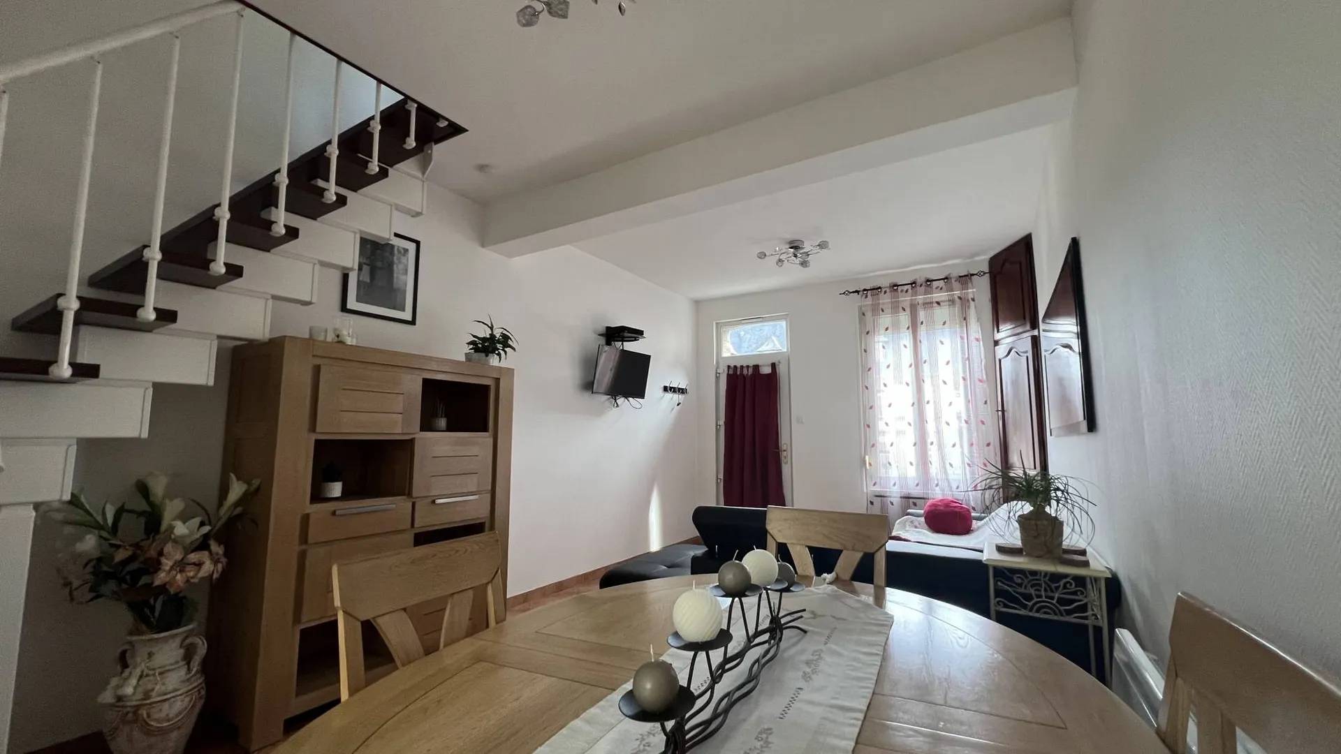 SOUS OFFRE Charmante maison avec extérieur – Plage et port à 5 min !