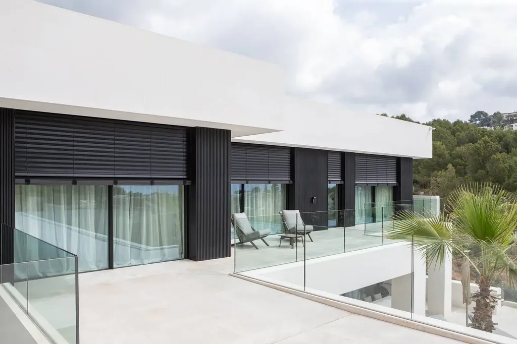 pose de store vénitiens dans le 13