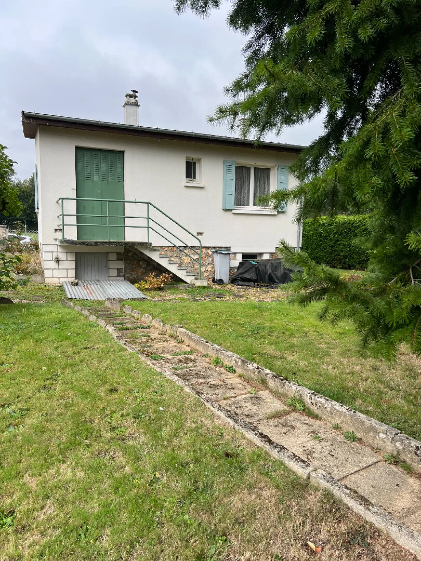 A vendre pavillon de 44m2 à rafraichir situé à Saint-Ouen-du-Tilleul