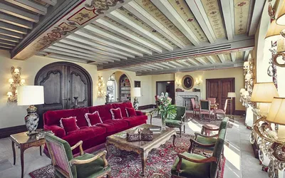 PALACE DE GORDES- RENOVATION EN BADIGEON DE CHAUX ET ENDUIT MINERAL CHAUX ET POUDRE DE MARBRE