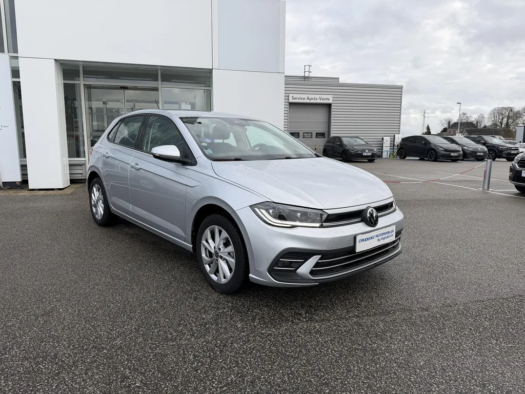 Volkswagen Polo occasion essence 95 ch faible kilométrage proche Le Havre en Normandie
