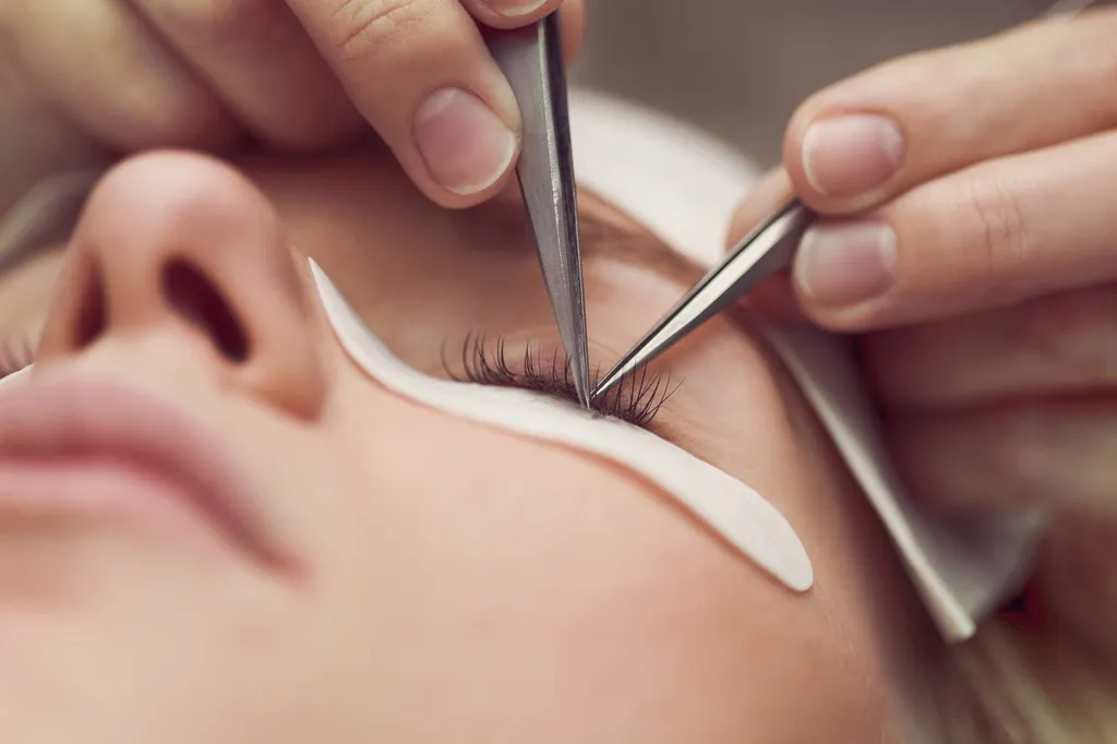 Bénéficiez d'une extension de cils sur Lyon