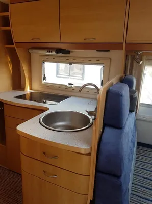 VENDU CAMPING CAR 4 COUCHAGES EURA MOBIL P 672