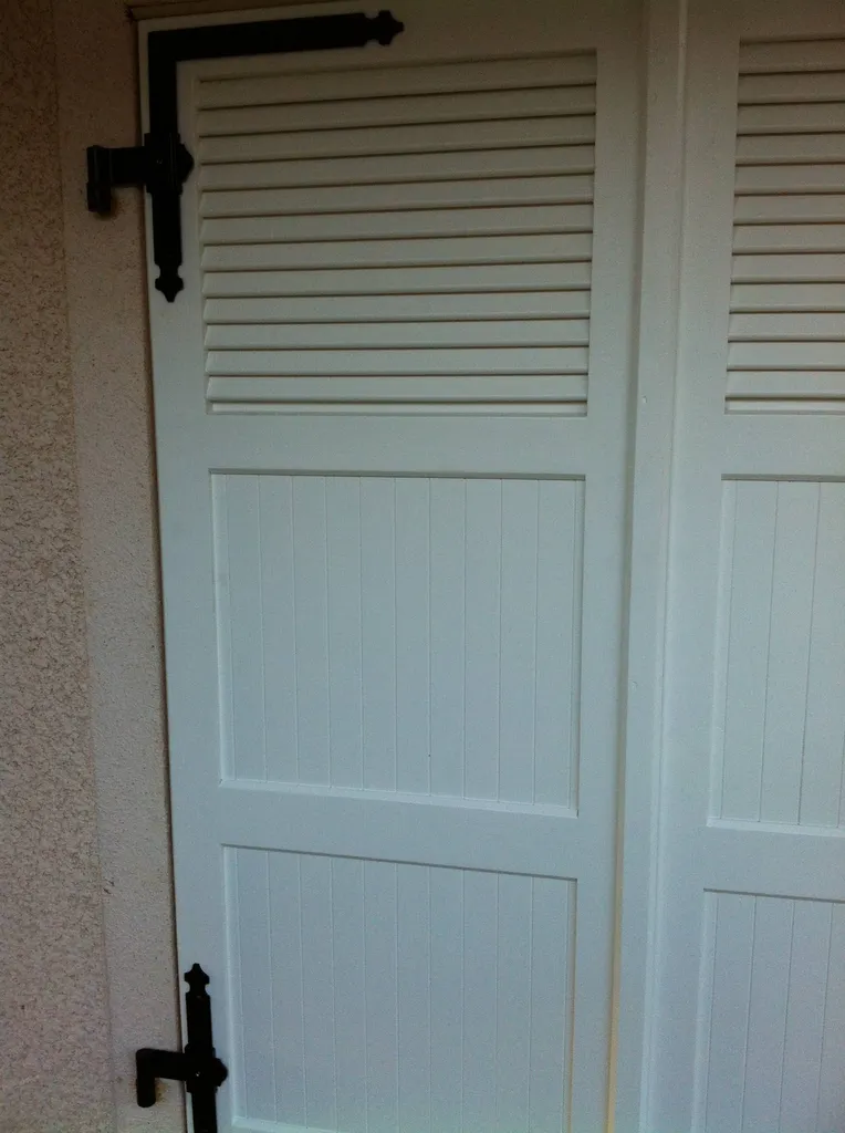 volet battant PVC Blanc posé sur Villefranche sur saone