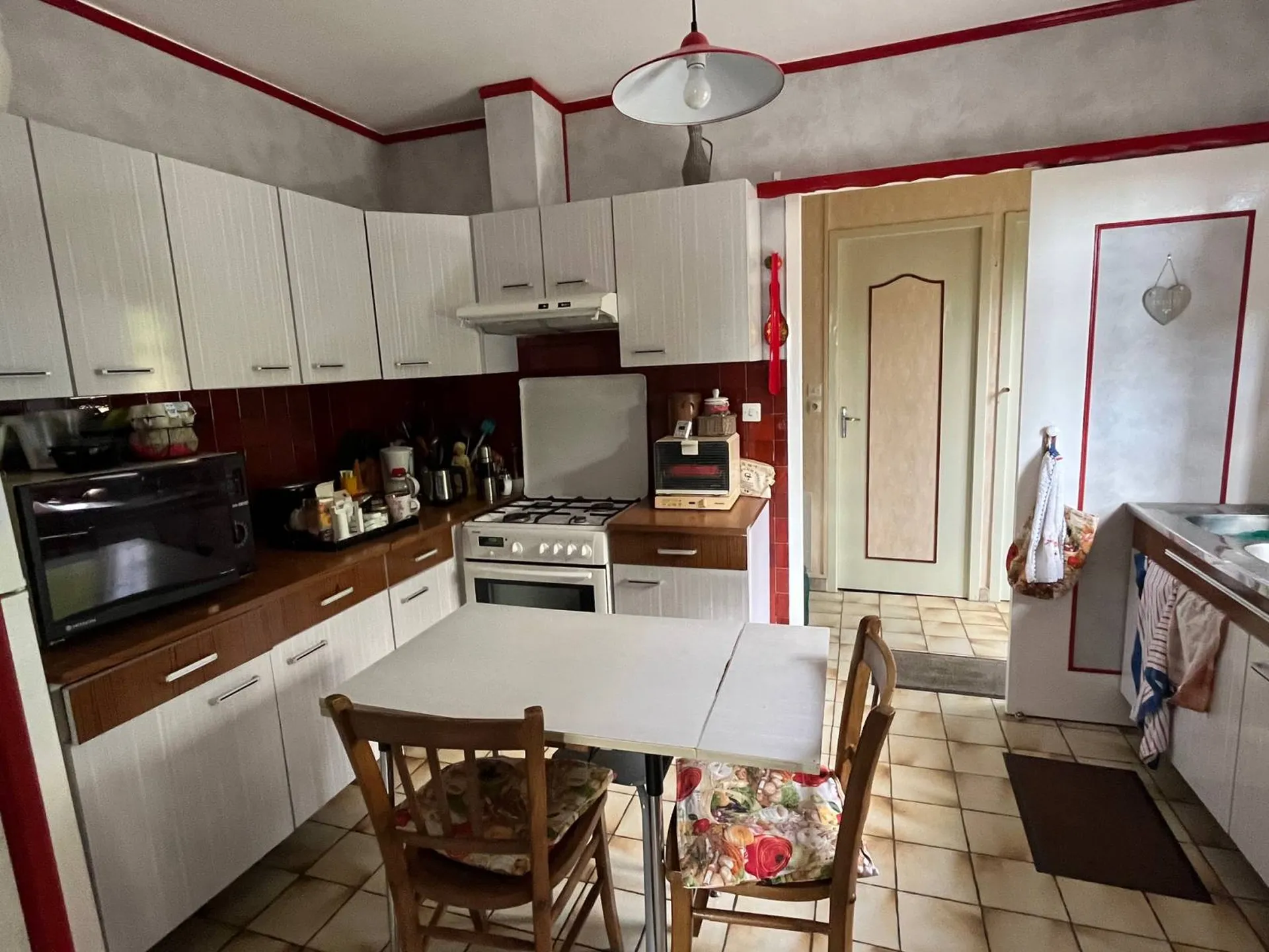 Maison jumelée d'un côté, à vendre, située au Trait - Idéal 1ère acquisition