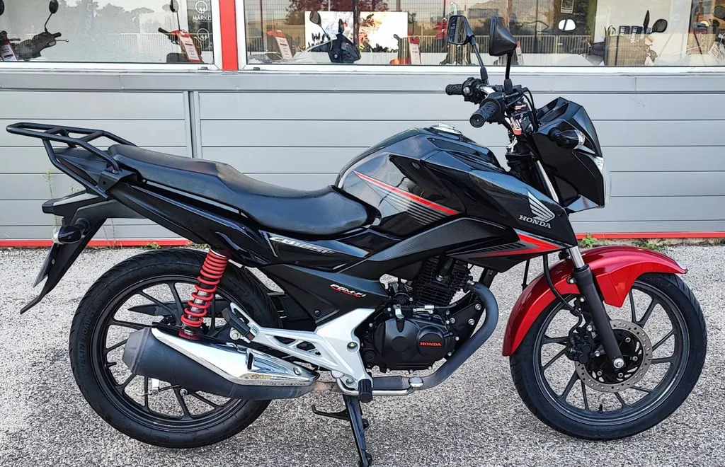 HONDA CBF 125 du 03/2015 avec 34450 KM