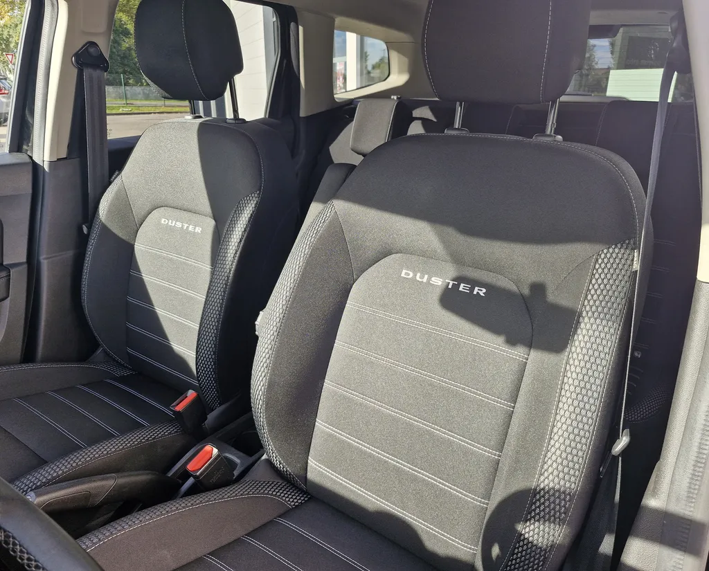 DACIA DUSTER OCCASION PRESTIGE BLUE DCI 115 4X2 OCCASION 1ère MAIN / suivi 100% Renault / PRES DE TOULOUSE EN OCCITANIE A PLAISANCE DU TOUCH