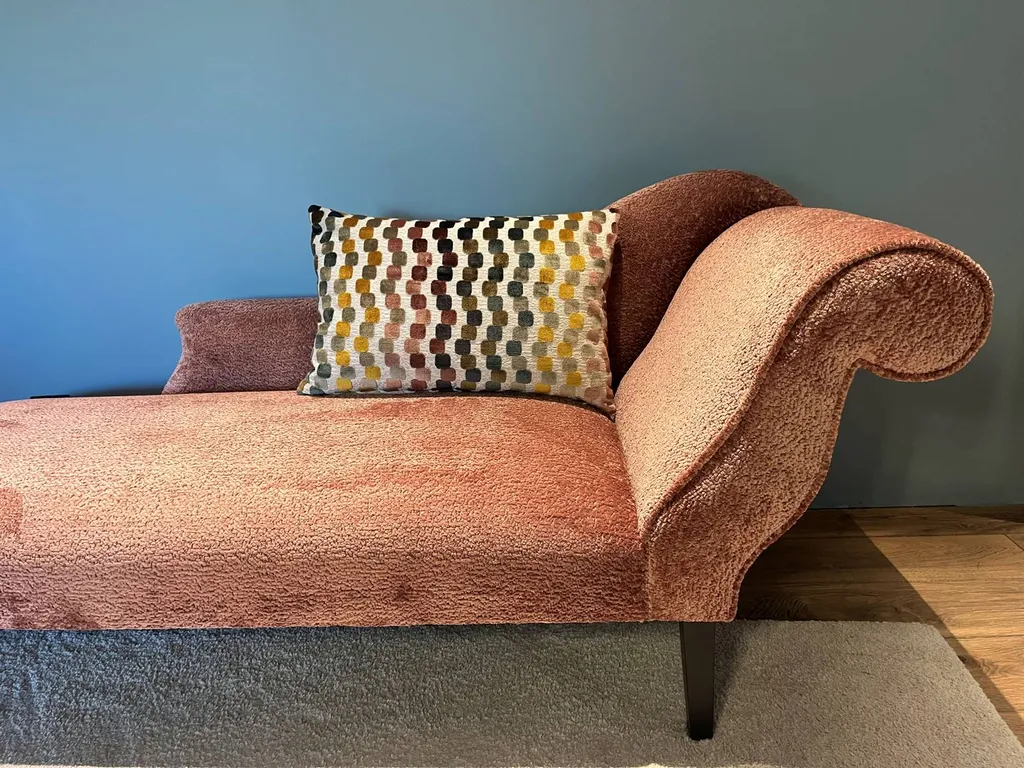 Tapissier décorateur pour réfection de méridienne