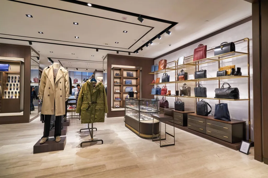 Aménager des espaces professionnels par artisan menuisier à Megève en Haute Savoie