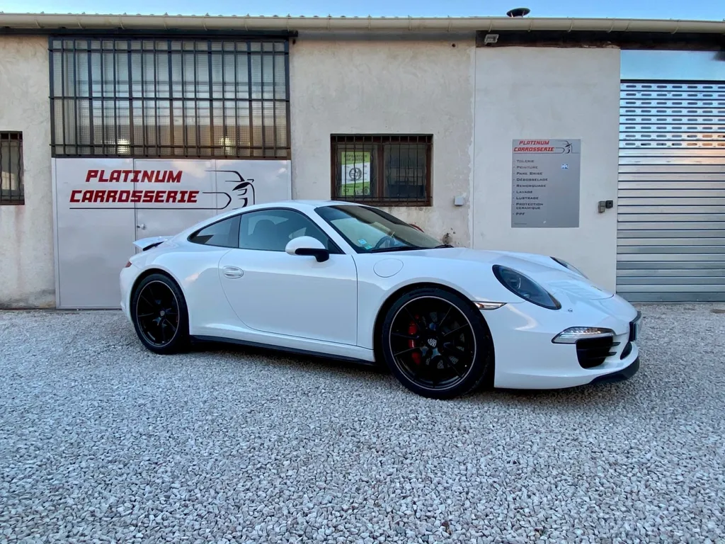 Porsche 991 Carrera 4S remise en état carrosserie et remise en état des jantes Carnoux
