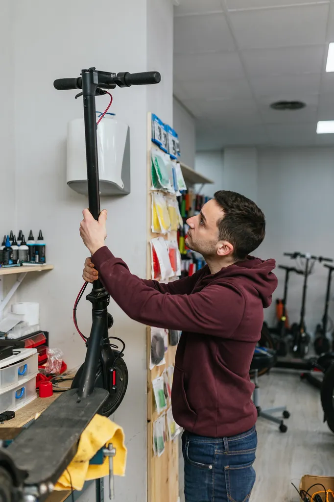 Forfait trottinette électrique pour remplacement chambre à air ou pneu à Salon de Provence en PACA
