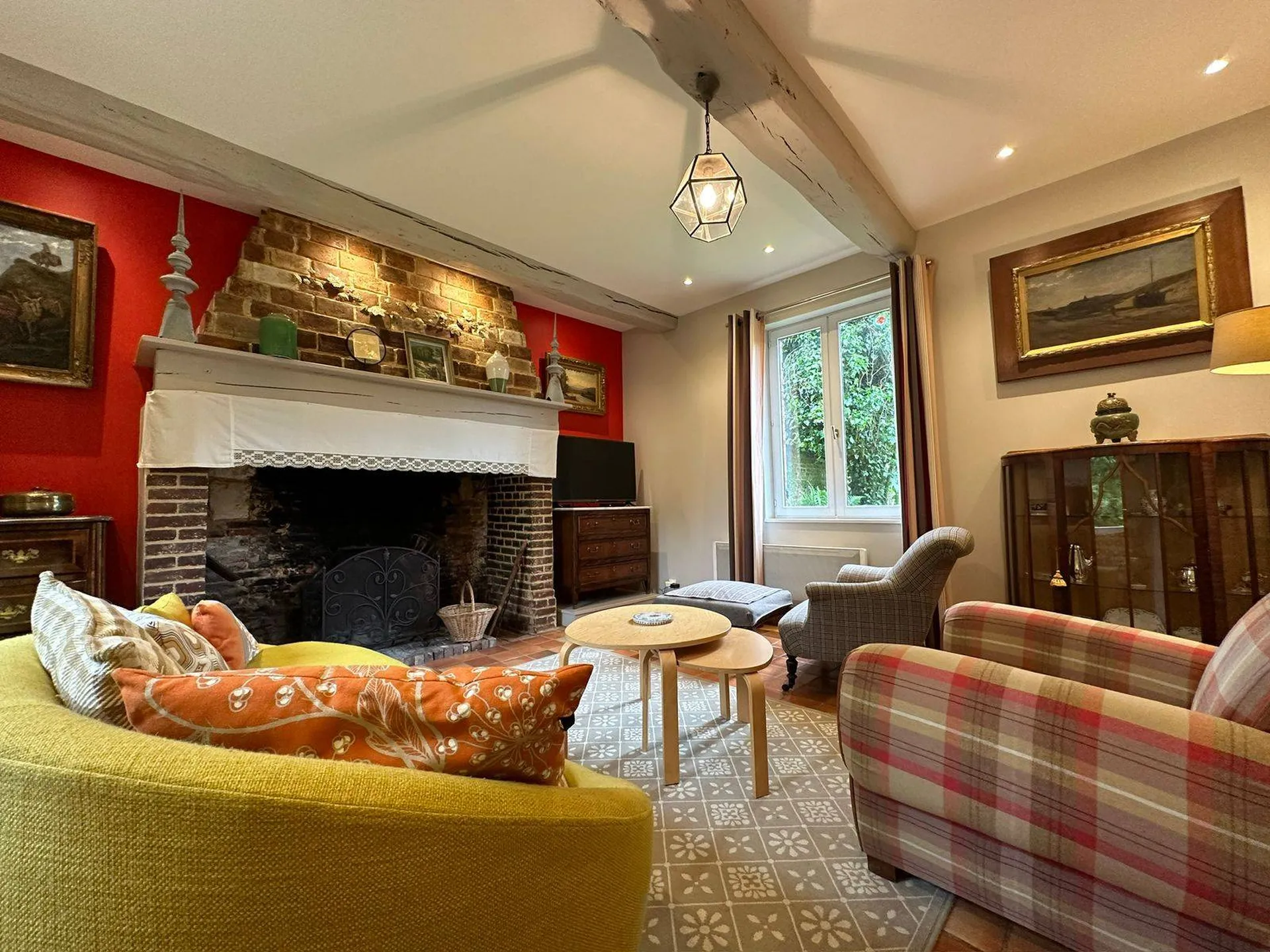 À vendre : magnifique longère mitoyenne avec jardin clos de 3020 m²