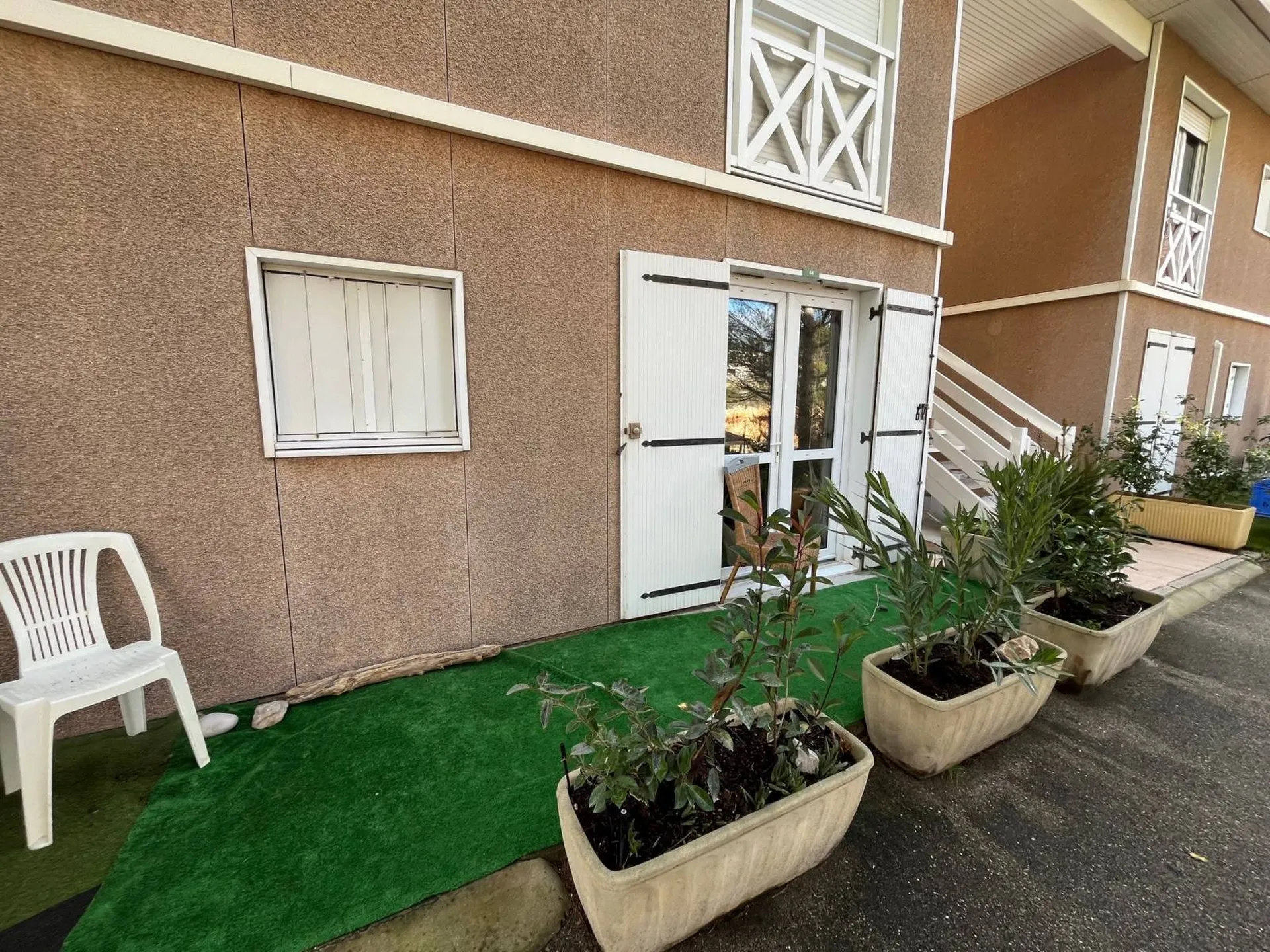 Appartement avec terrasse piscine à vendre sur carnoux