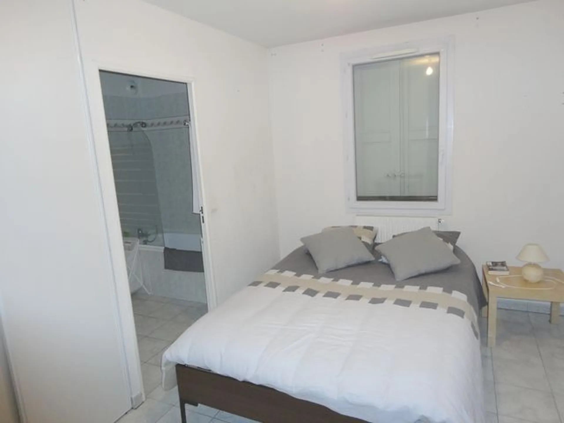 Roquefort la bedoule T2 avec parking à vendre 