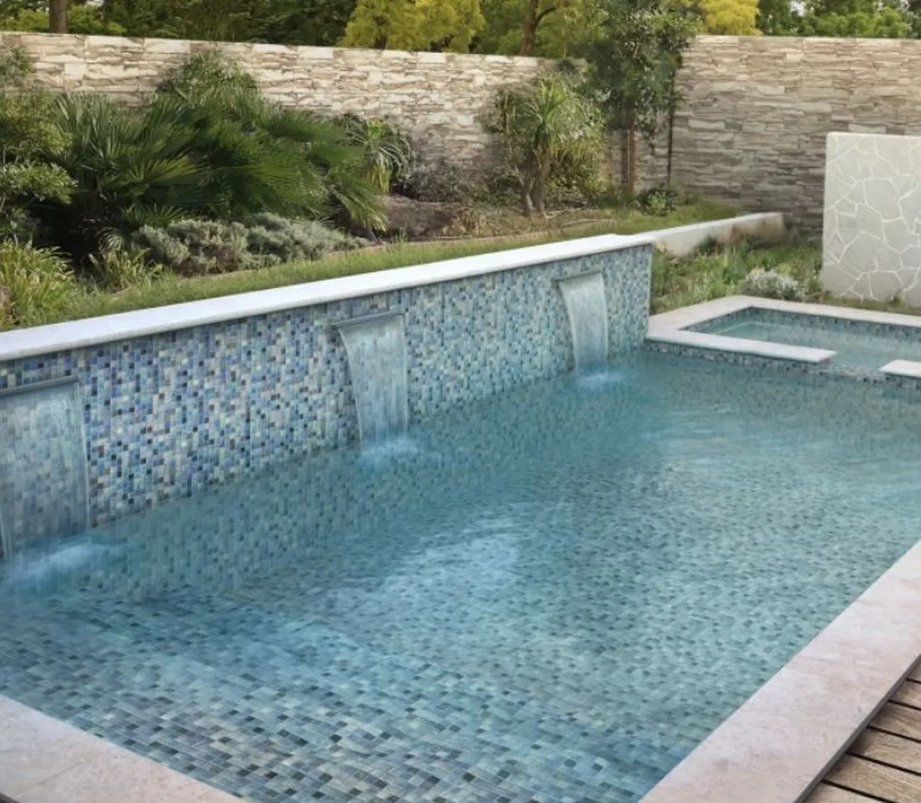 mosaique piscine luxe monaco