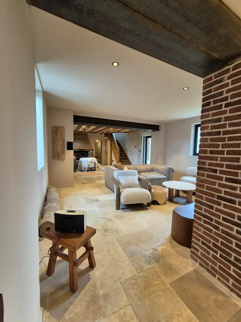 Rénovation d'un pavillon tout en couleurs, entre Alençon et Verneuil d'Avre et d'Iton