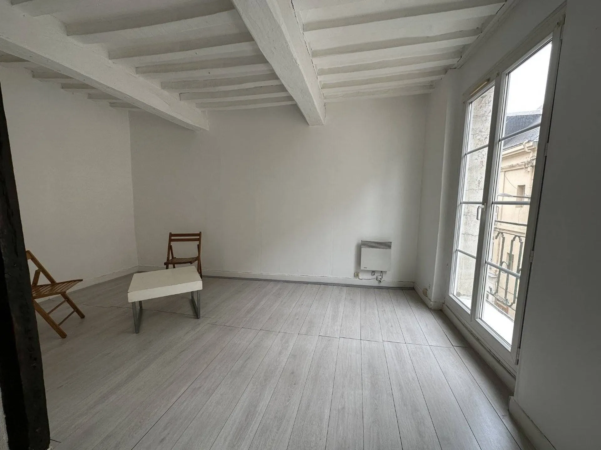 Vends à Dieppe, studio proche de la plage et de la gare.