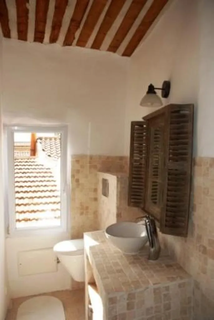 Appartement centre ville dynamique   proche Comtat Venaissin