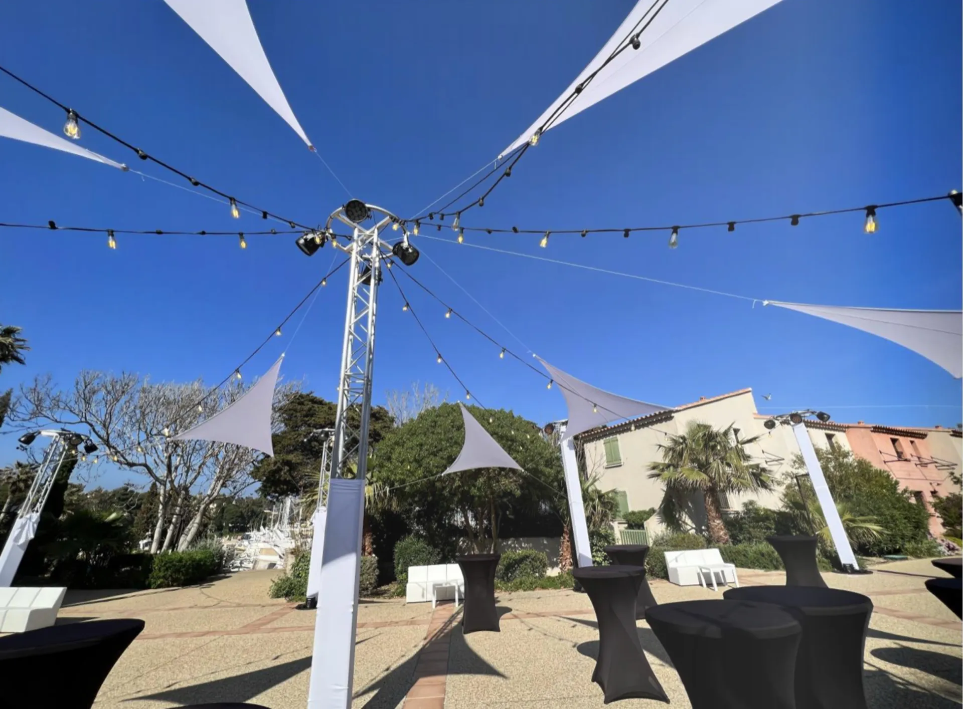 TOILE LYCRA BLANCHE TRIANGLE 2MX1M