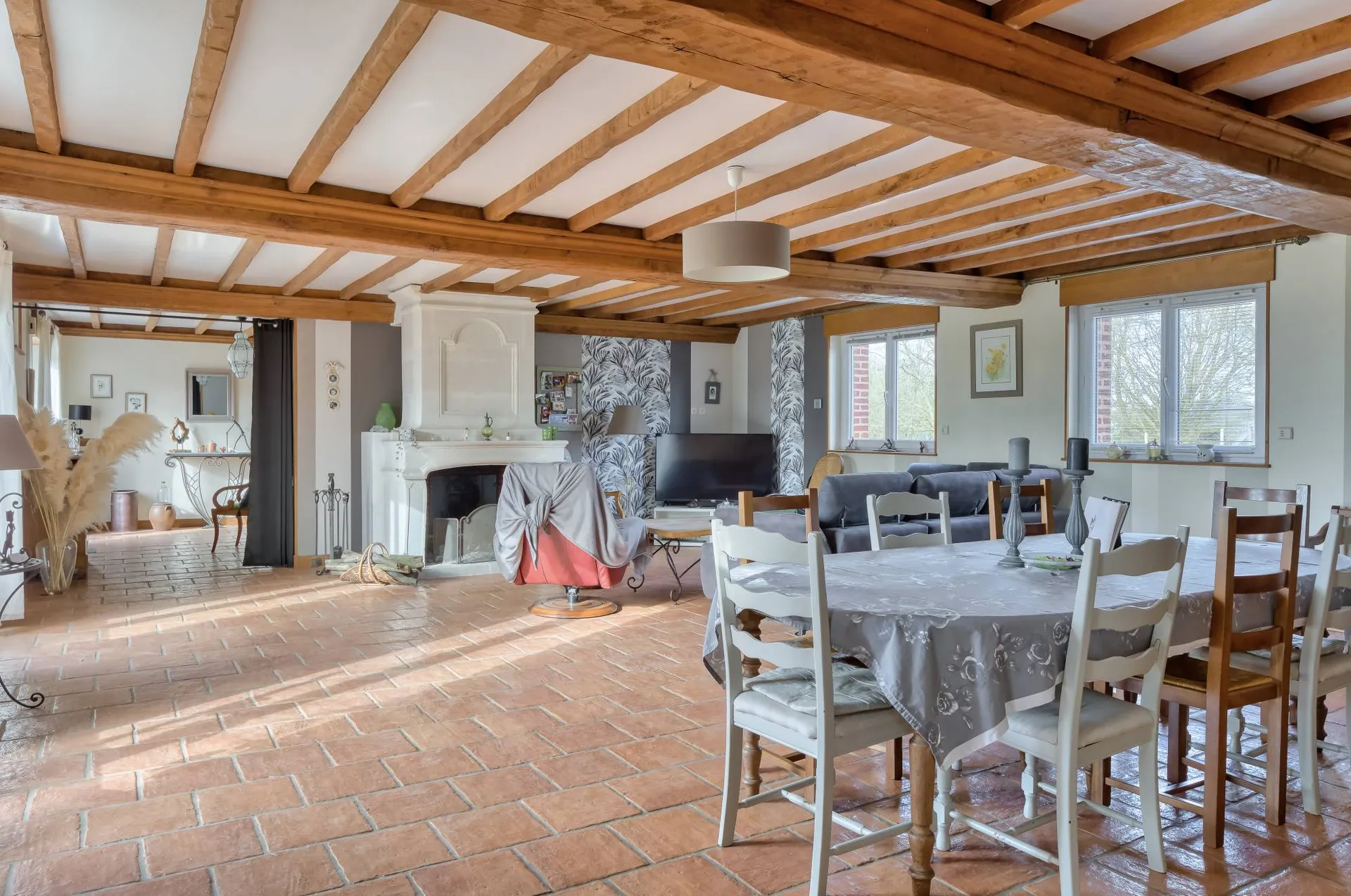 Propriété de caractère sur son parc de 1,2 hectares en Normandie - Rendement locatif.