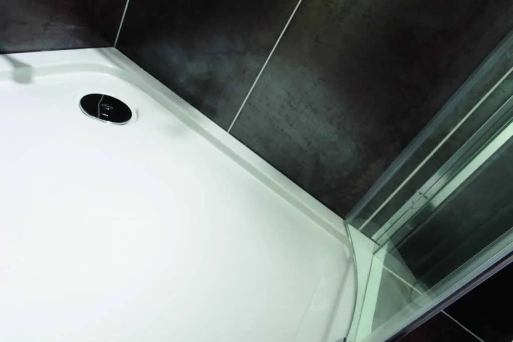 Douche idéale remplacement de Baignoire par douche sénior sécurisée à Albi dans le Tarn (81) PACA