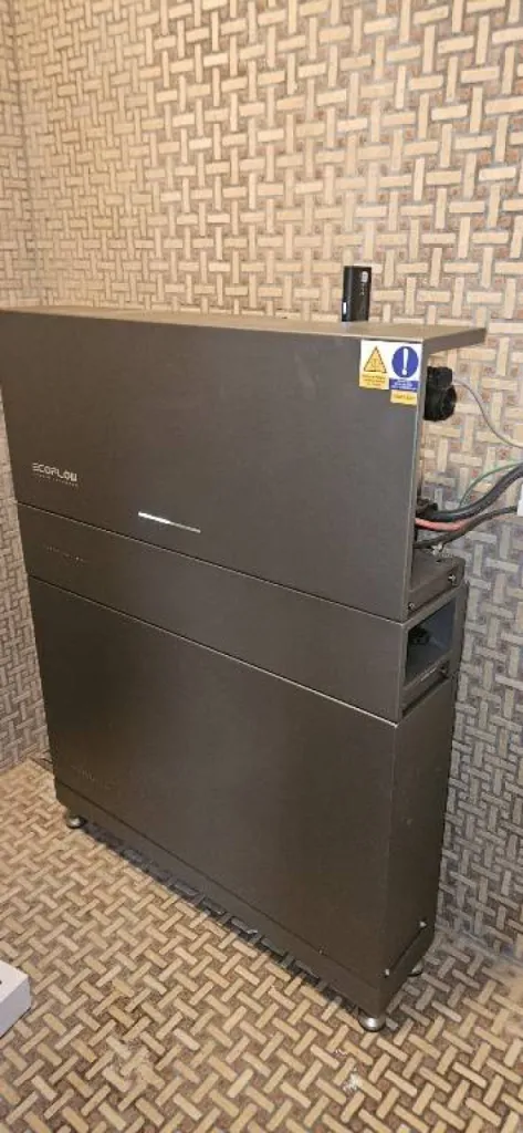 Installation de panneaux solaire avec batterie de stockage EcoFlow à Marseille dès 8500€