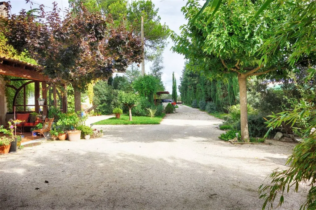 ferme provençale du 19ème siècle au coeur de la campagne gardoise   