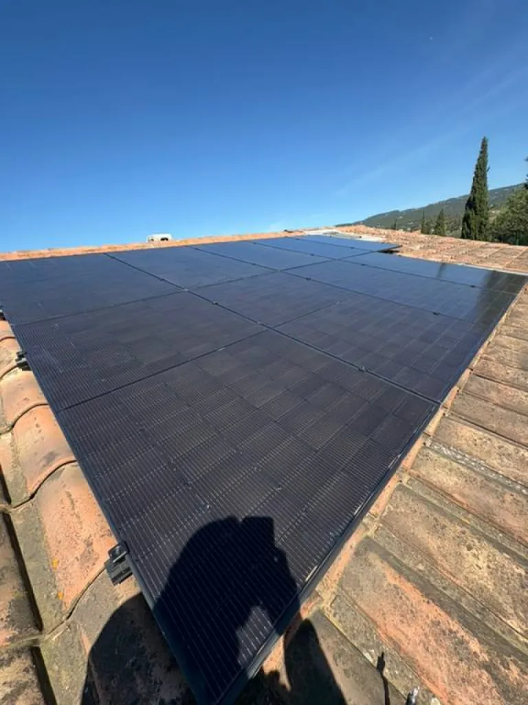 Pose de panneaux photovoltaïques Dualsun avec Provence Energie Solaire Services à La Ciotat