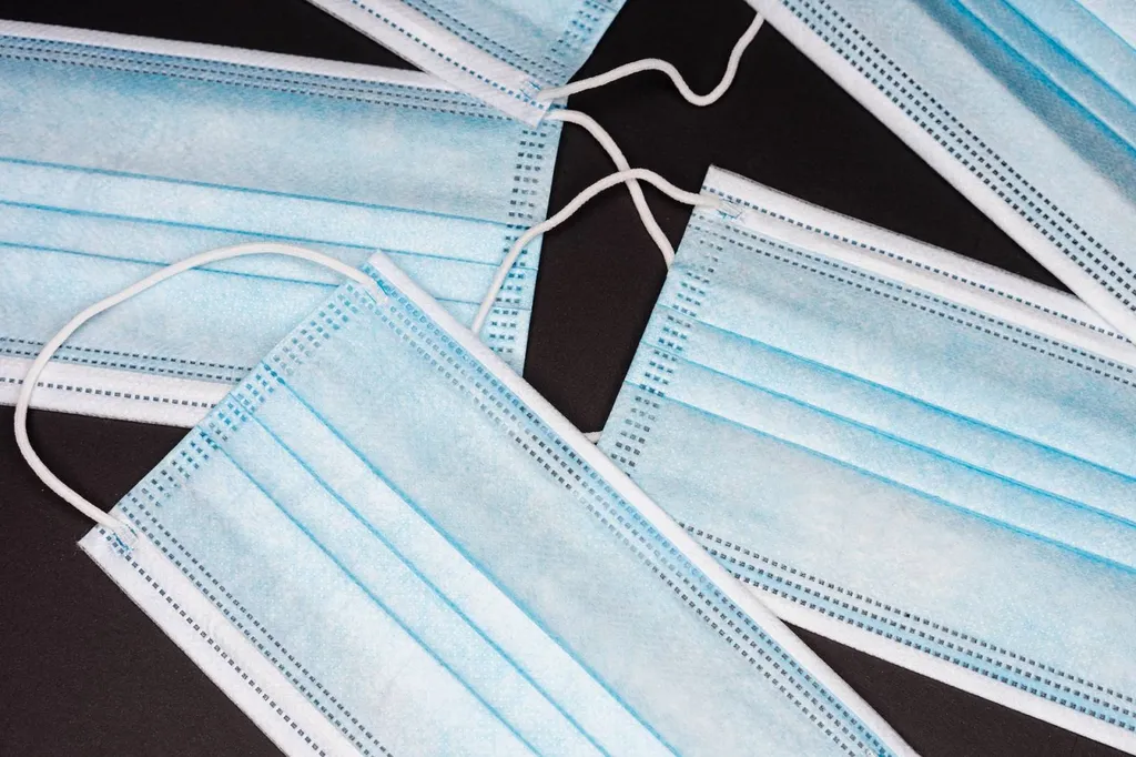 Transport express de masques chirurgicales au départ d'Arras