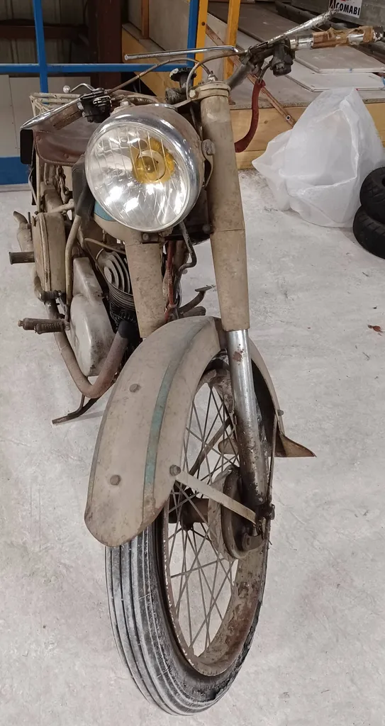 PEUGEOT 175CC DE 1950 T4 OCCASION A RESTAURER PACA