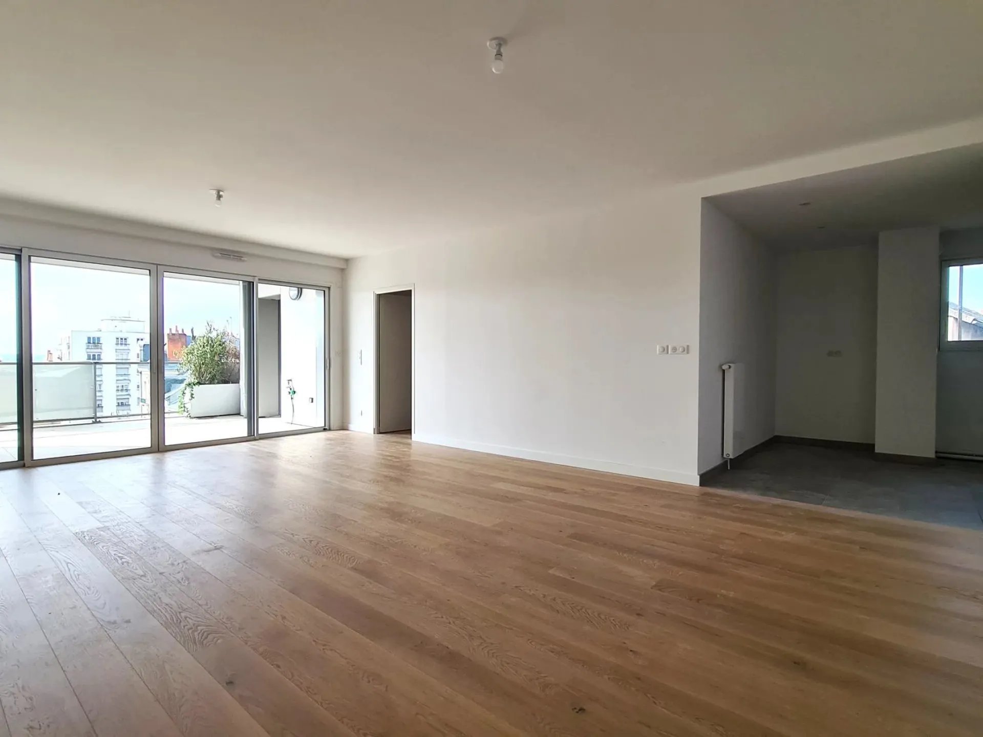 acheter un appartement neuf en centre ville du mans avec terrasse et parking