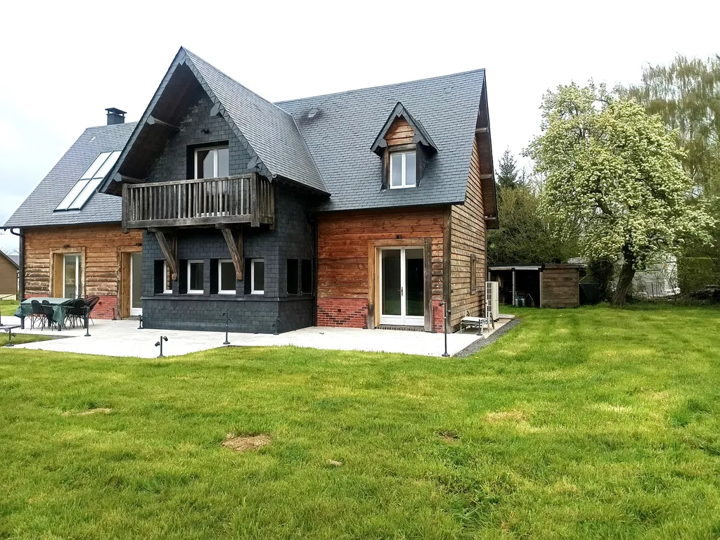 A vendre - Maison contemporaine de 2021 région BLANGY LE CHATEAU, édifiée sur un terrain de 6850m²