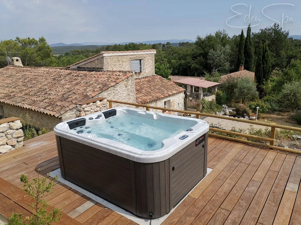 jacuzzi canadien chez soi