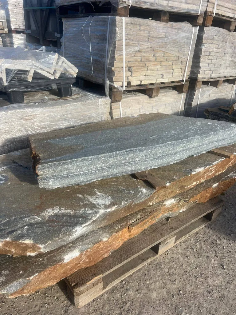 Dalle geante quartzite de Palerme