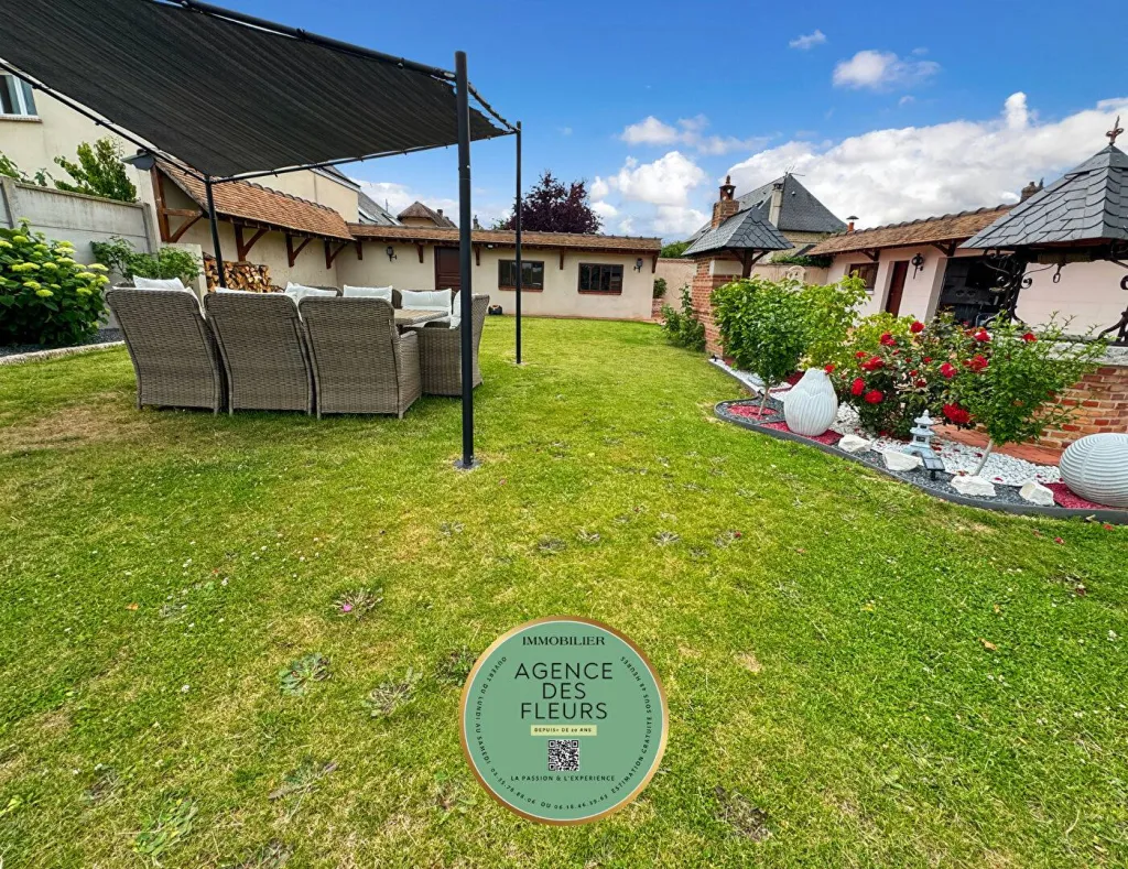 A saisir maison de caractère de 140 m² édifiée sur 763 m² de terrain sur la commune de ST PIERRE LES ELBEUF 76320