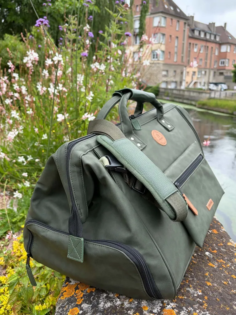 Sac de voyage Cabaia modèle Busan chez Evasion à Eu 