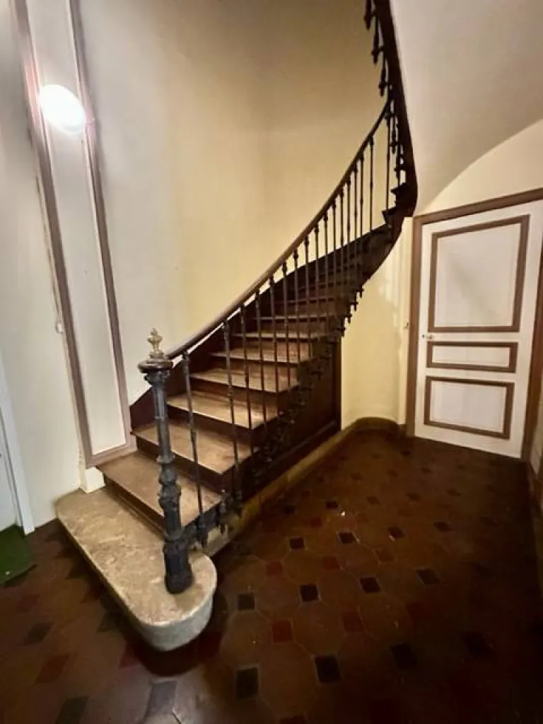 A vendre bel appartement de 70 m² au 1er étage d'une résidence calme et sécurisée
